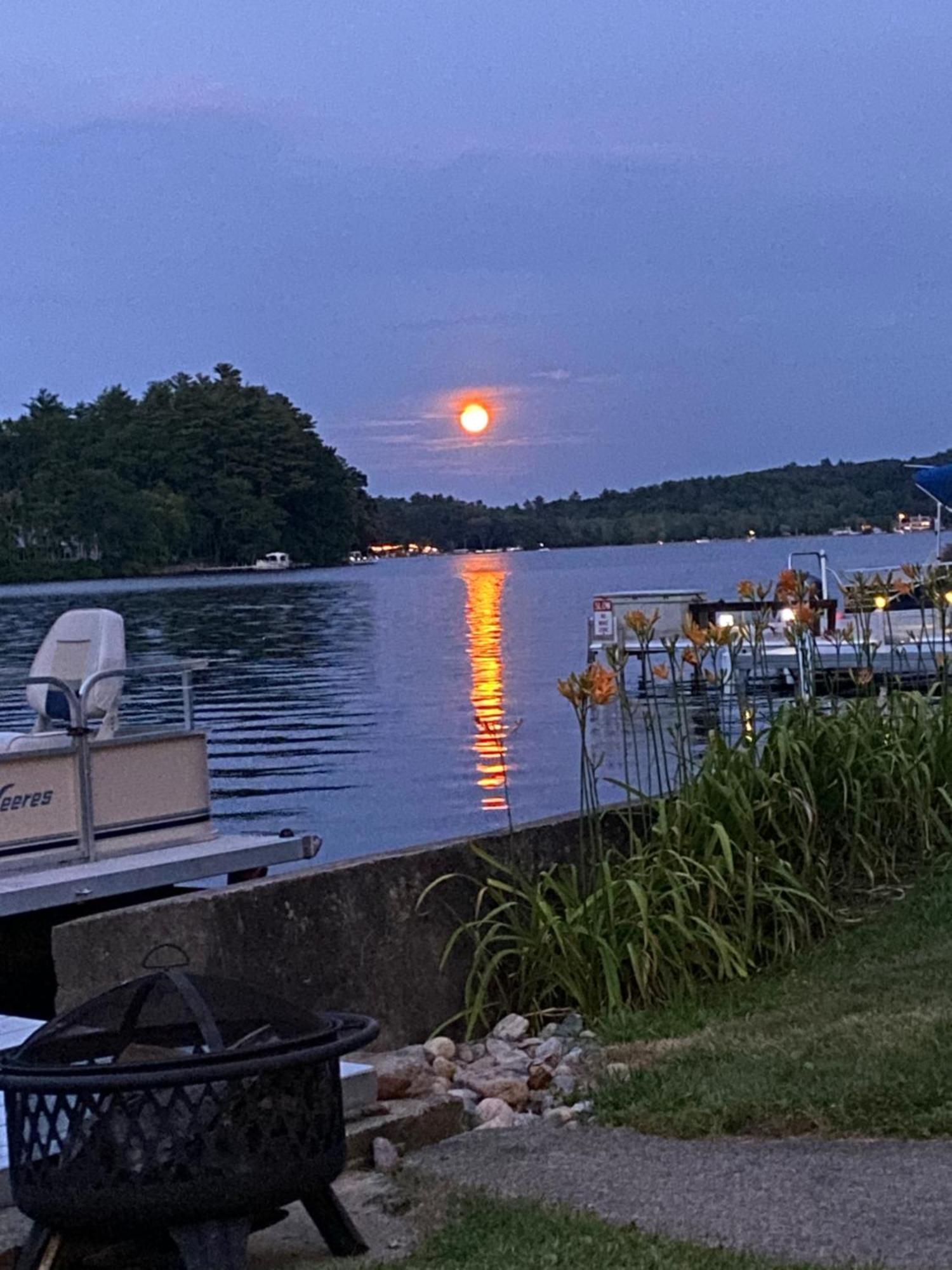 Lake Attitash Waterfront W/ Private Dock Amesbury Exterior photo